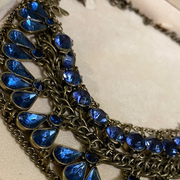 Veronese statement necklace - Picture 3 of 8